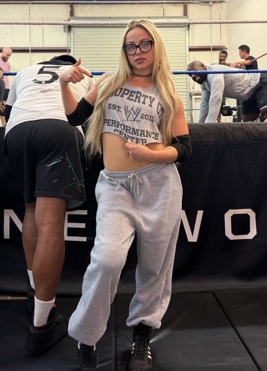 Liv Morgan😈(ParodyAccount) tweet media