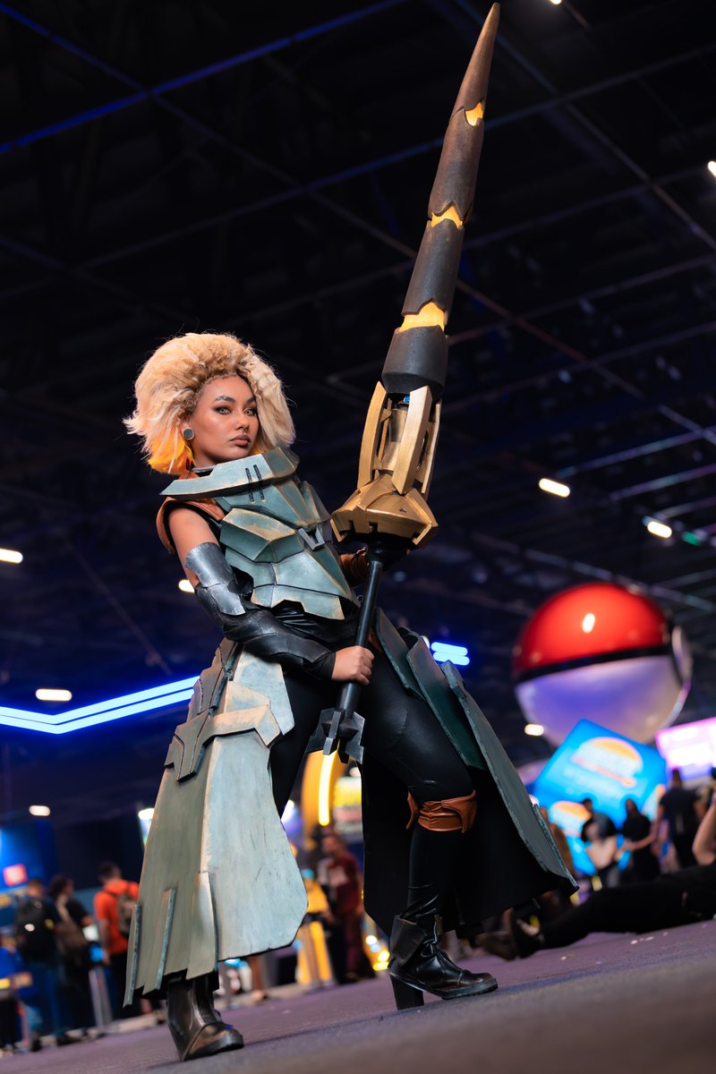 Nida Cosplay tweet media