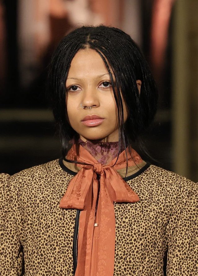 hot girl de pointe du lac (@pinkstape) on Twitter photo 