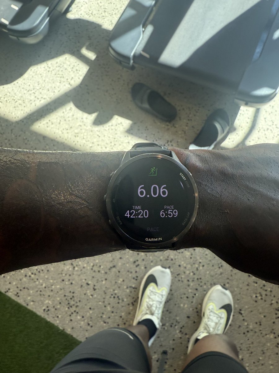 JournalCharts's tweet image. Run for the day