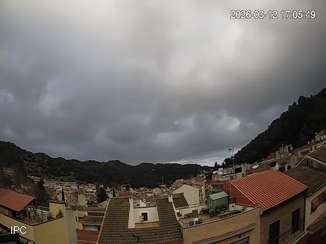 MeteoAdM's tweet image. #Bonvespre des de la part alta d'#ArenysdeMunt El final la ☁️ del tipus baix ha fet més el ronso de lo esperat i fins a les 7 de la #tarda no s'ha aclarit del tot frenant la temperatura màxima a uns frescos 14,5°C 👇