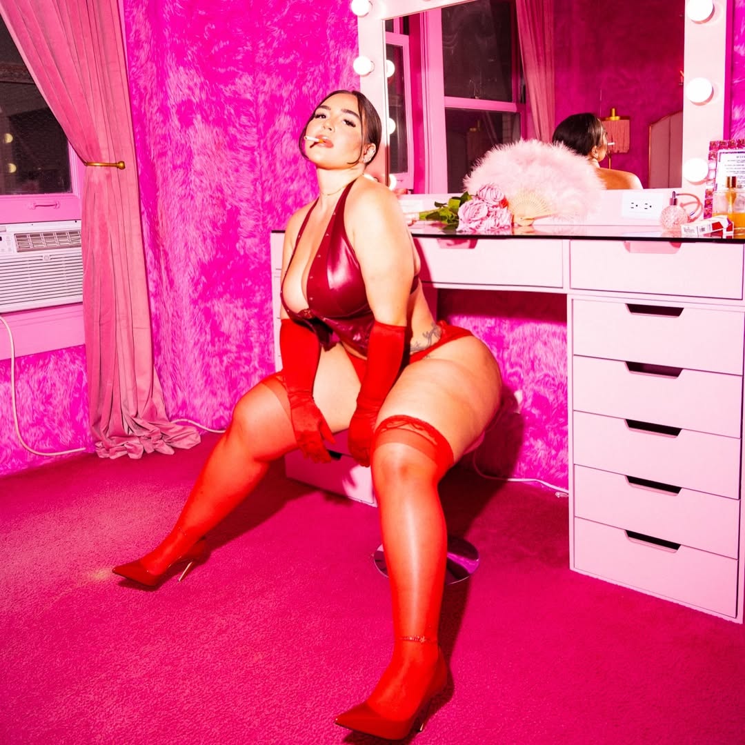 FREACKY 🦋 tweet media