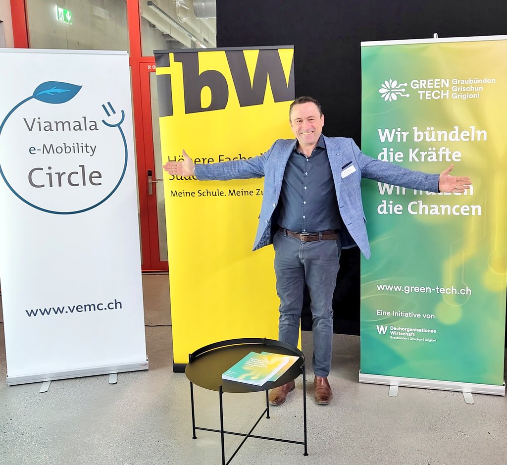 RemiCrameri's tweet image. Eine wunderbare Première: Heute durfte ich an der #TechnoVation in Chur gleich drei Organisationen vertreten, für die ich mit ganz viel Herzblut tätig bin! Das ist für mich keine Arbeit, sondern pure Freude. 
Was für ein toller Tag 🥰💪🔋⚡!
#GreenTech #ibW #VeMC #CSEM