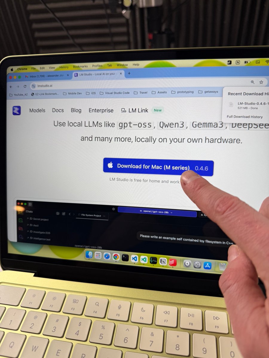 Alex Ziskind tweet media
