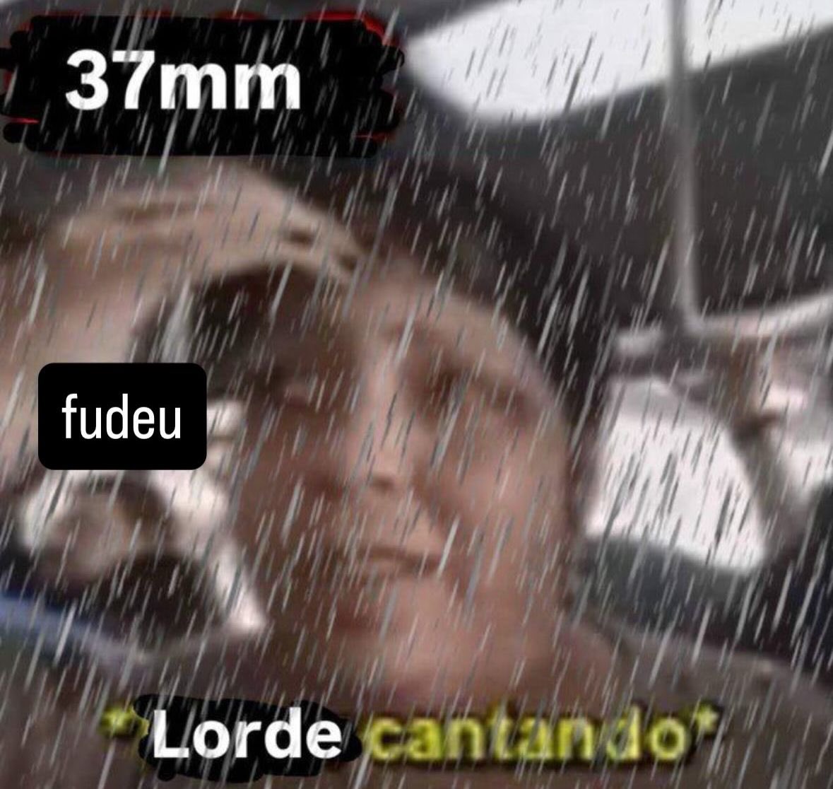 esperando email da lorde tweet media