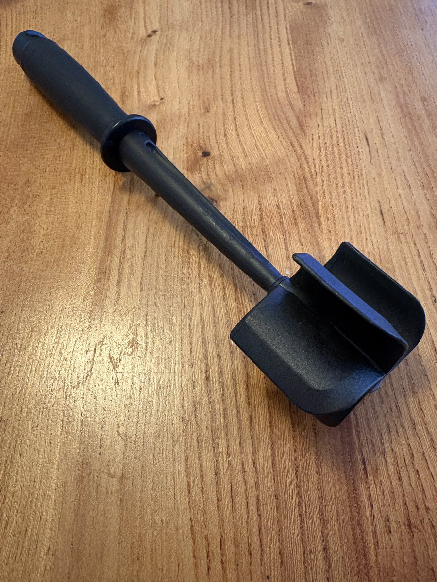 LplSarah's tweet photo. @andyhersh @AldiUK You need one of these…
Mashes up block mince really well, also, Tesco don’t vacuum pack their mince! Yet! https://t.co/KmptUrmbuJ