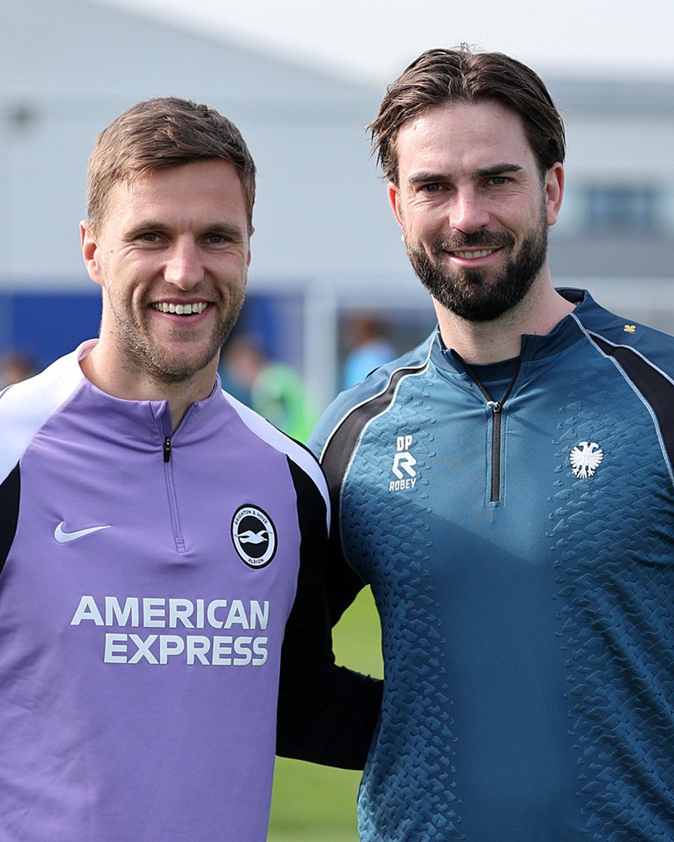 Brighton & Hove Albion tweet media