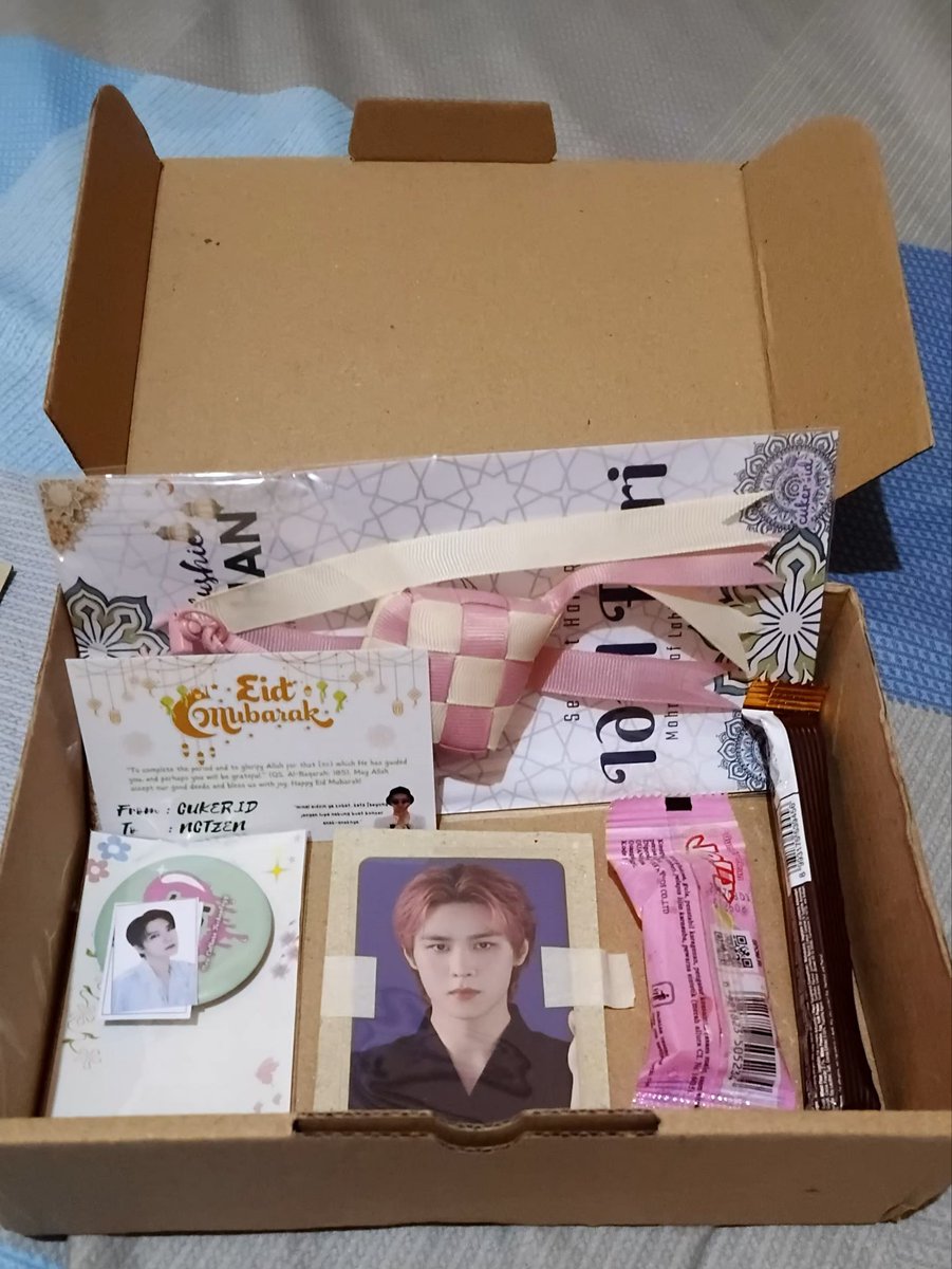 jenOoloOver's tweet photo. YEAYY PRIBISNYA DAH SAMPEE 😻
terimakasih banyak kakk @suniiesday 🫰🏻🫰🏻
pribisnya gemess poll mpink mpink
ternyata dapet pc kun juga hihii 😍💕 https://t.co/VjhfP2s8Ra