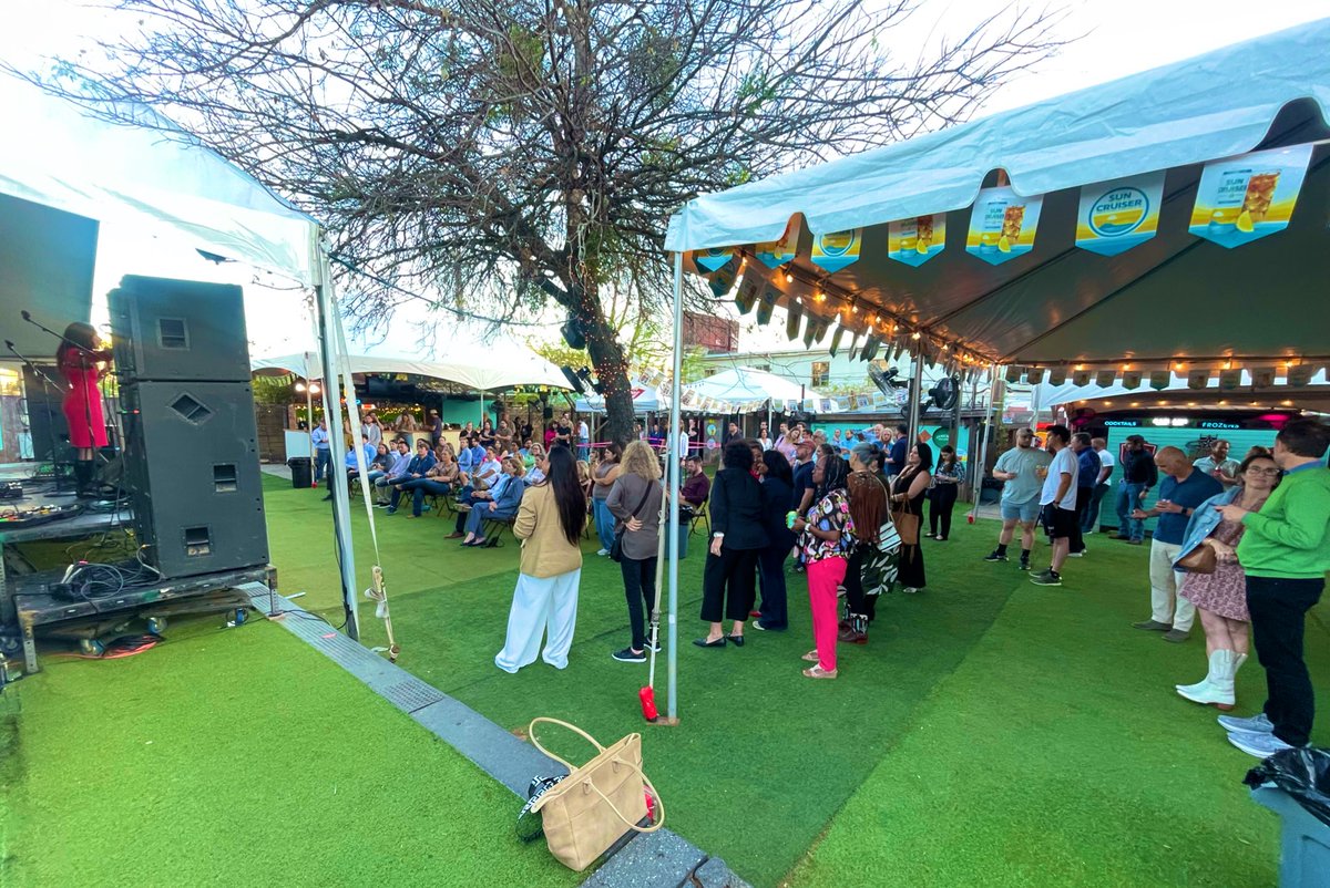 Monique Alcala tweet media