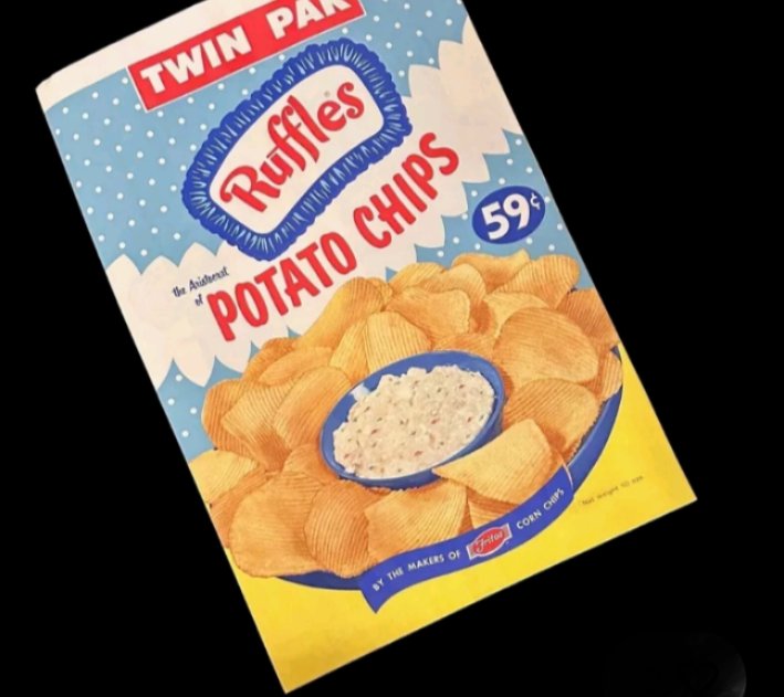 TVTOYMEMORIES's tweet photo. 1960s Discontinued package
Which do you prefer - REGULAR, or RUFFLES?
I am a RUFFLES man
#Ruffles #PotatoChip #1960s https://t.co/Ne9xfafKSr