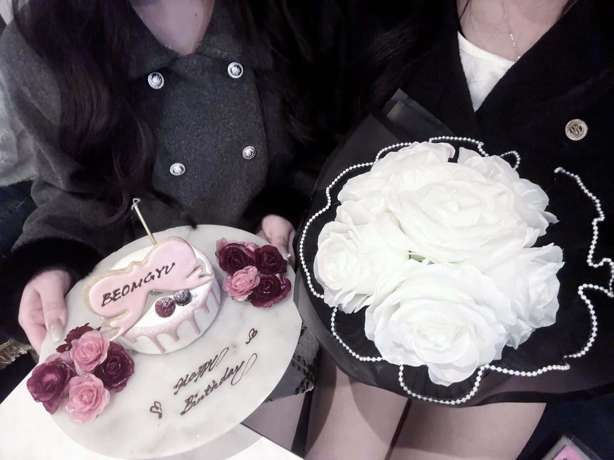 ゆっけ tweet media