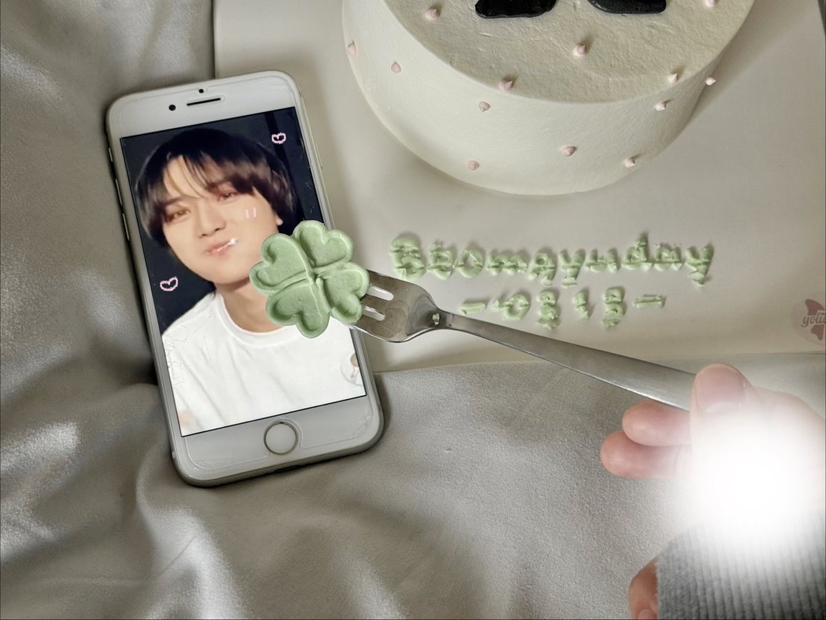 ︎︎◝✩ tweet media