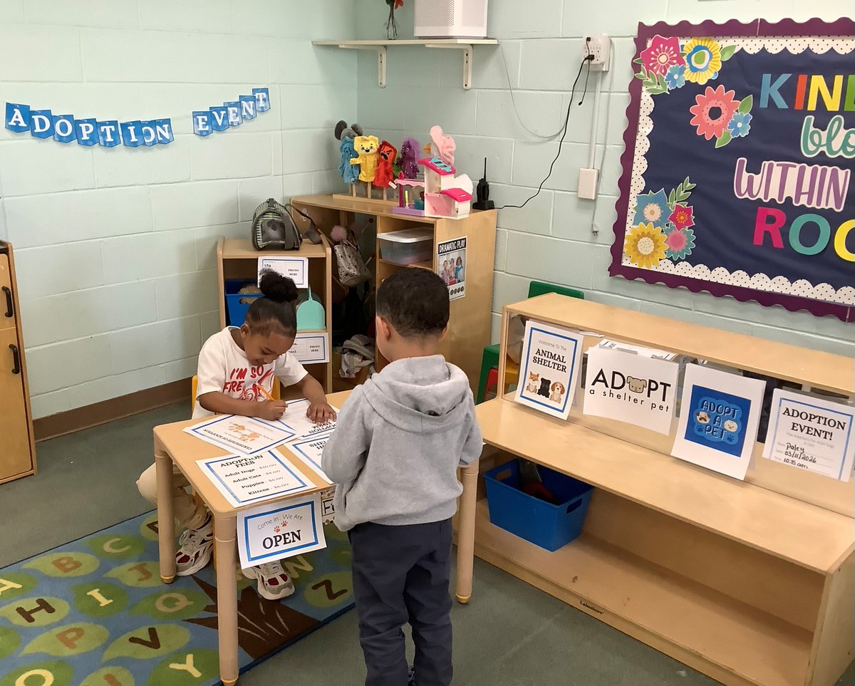 FELS_kids's tweet photo. Our young learners at Paley welcomed stuffed animal “pets” during a special Adoption Activity! 🧸🐶 Through play, they learned how caring for a pet builds responsibility and brings joy to a home.

#HandsOnLearning #CompassionInAction #EarlyLearningFun #AdoptDontShop https://t.co/YNazGtU4NU