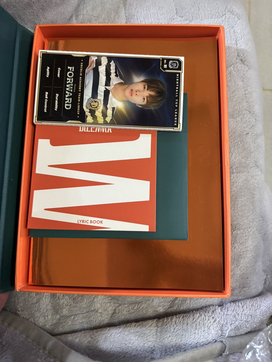 CRESENC1O's tweet photo. wts lfb ph enhypen dimension dilemma odysseus 

₱149

– unsealed album, no sticker inc
– sunghoon pc included
– x sensi
– x rush shipping 

t. poca photocard jay heeseung ni-ki jungwon sunoo jake https://t.co/QFRYYKVgZH