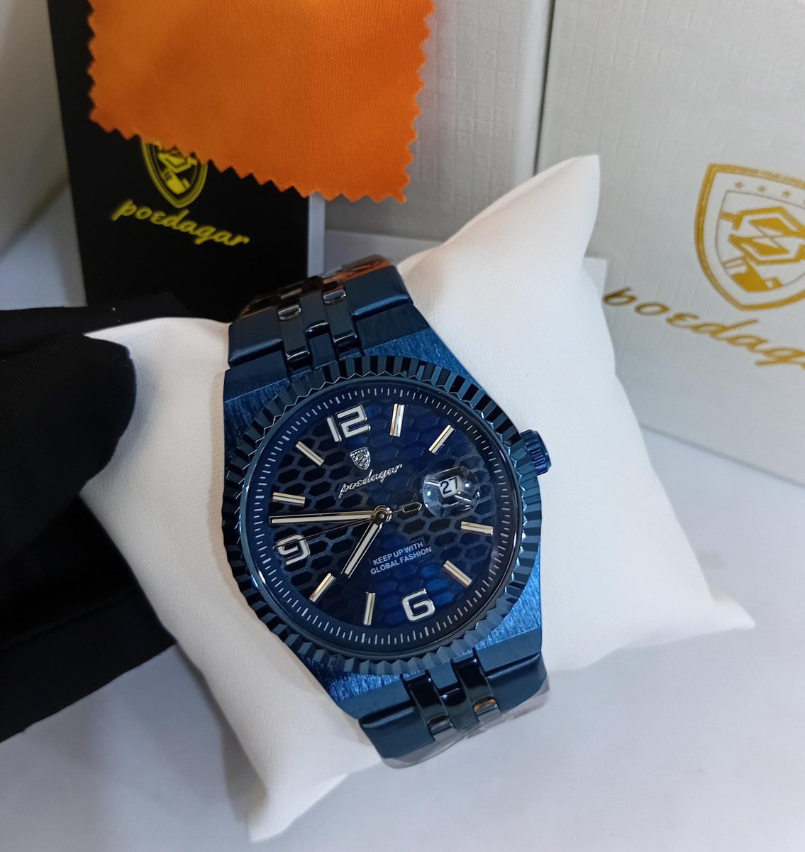 Munachi ( Accessories Vendor). PBD/0163 tweet media