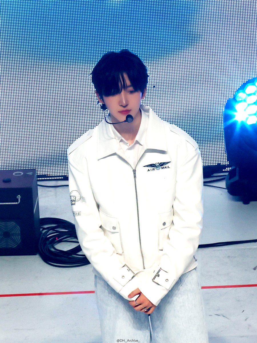DH_Archive_'s tweet photo. 260228
2026 KickFlip FAN-CON <From KickFlip, To WeFlip> in 대구
인사타임

#처음불러보는동현이의twenty
#동현 #Donghyeon #킥플립 #KickFlip https://t.co/JcAuLnHJBk