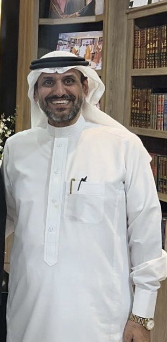 nhar24's tweet photo. 🟥 من المشاركين في برنامج #حروف | ١٩٩٣ م

◾️أ. مريّع الألمعي
 
✔️مشرف خدمات التميز المدرسي في تعليم الشرقية
✔️ مشرف قيادة مدرسية في مكتب غرب الدمام
✔️ مدير وحدة تطوير المدارس بالشرقية ٢٠١٦ م
✔️ مدير مدرسة المبرز الثانوية بالأحساء سنة ٢٠٠٦
✔️شارك مع زميله "مازن عمر الجاسر" https://t.co/wq4YCWPcmA