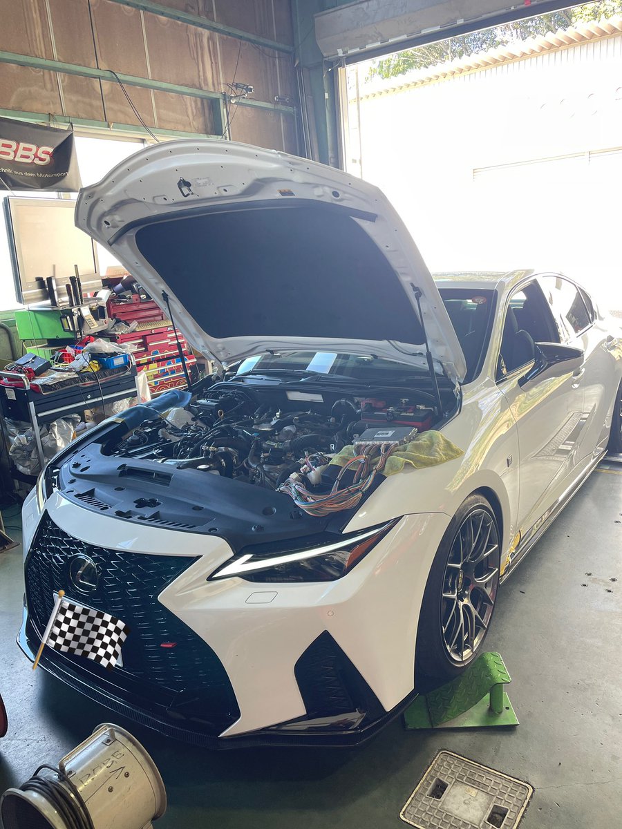 icode_toyota's tweet image. LEMS号のIS500のECUセッティング〜

先日販売開始したチタンの中間パイプを追加してGO‼️

結果は502ps／610Nm👍

500馬力もすごいけど、
トルクが600Nmを超えれたのは非常にうれしい😍

実際乗ってみるとタイヤとブレーキは交換しておかないと危ないです😱

#icode
#LEMS 
#IS500
#ECU