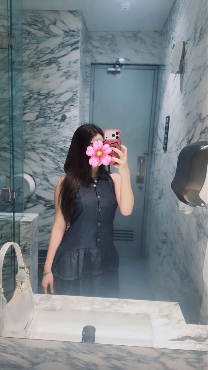 Gracee696's tweet photo. Haii Slmtmlm🤍Gracee Today Avail JAKPUS ya sayang,Yg mau Incld/Outcall/Ovt panggilan ke kota kamu bisa langsung Dm aku💌
Aku jarang aktif Di X ya Sayang Move Tele Fastrespon🫶🏻
 
Tele: https://t.co/0VsuegCoth https://t.co/i44vzAiLiV