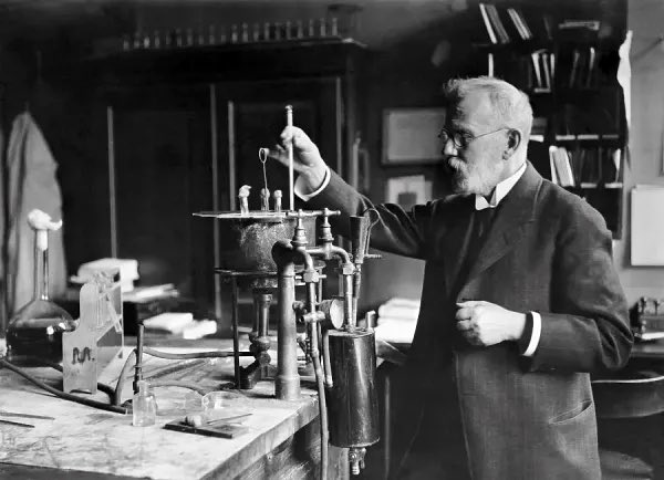 curatorWH's tweet image. Dr. Paul Ehrlich was born in 1854 in Strehlen, Germany to a Jewish family. He was awarded the 1908 Nobel Prize in Medicine, for discoveries that shaped modern immunology and infection treatment.