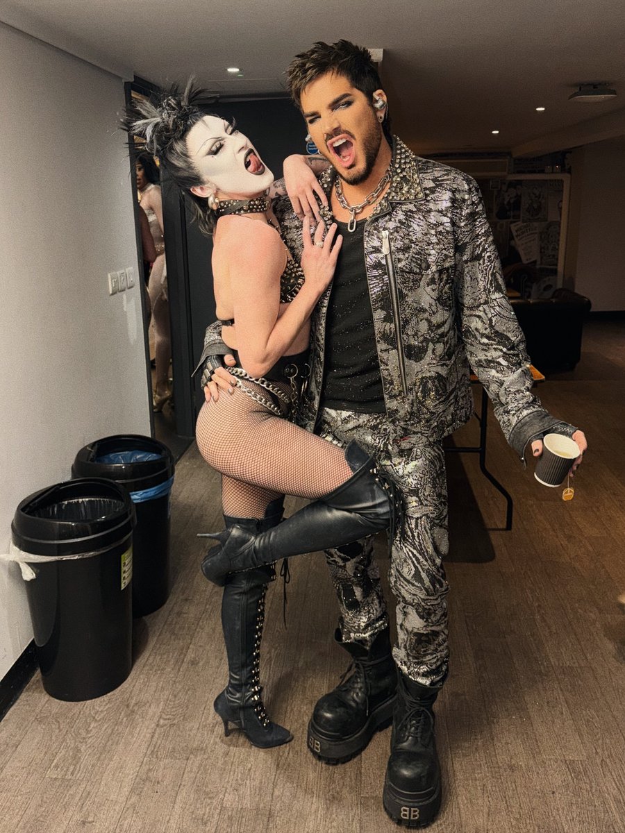 . <a href="/adamlambert/">ADAM LAMBERT</a> with Gottmik backstage last night!🖤
instagram.com/p/DVydyLZgL45/…