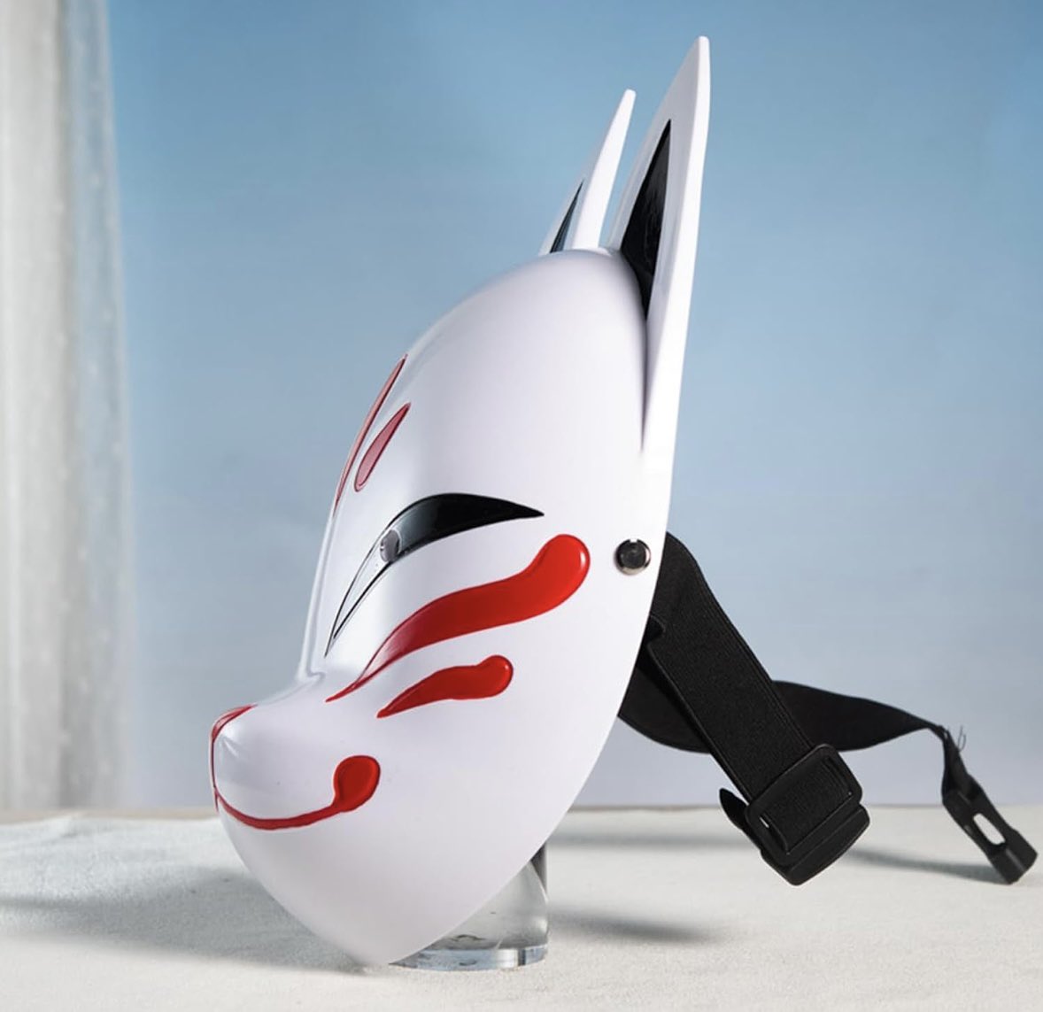 SamKikio's tweet photo. Level up your Halloween look with this Japanese Fox Huasanli Cosplay Mask 🦊🌸 Full-size Tengu Sakura vibes—perfect for cosplay, parties, and photoshoots. #Cosplay #Halloween #FoxMask #Tengu #Sakura #AnimeStyle #CosplayLife #Costume #Otaku #PartyProps #JapaneseStyle #Tengu #Epic https://t.co/KCuTI60k1N