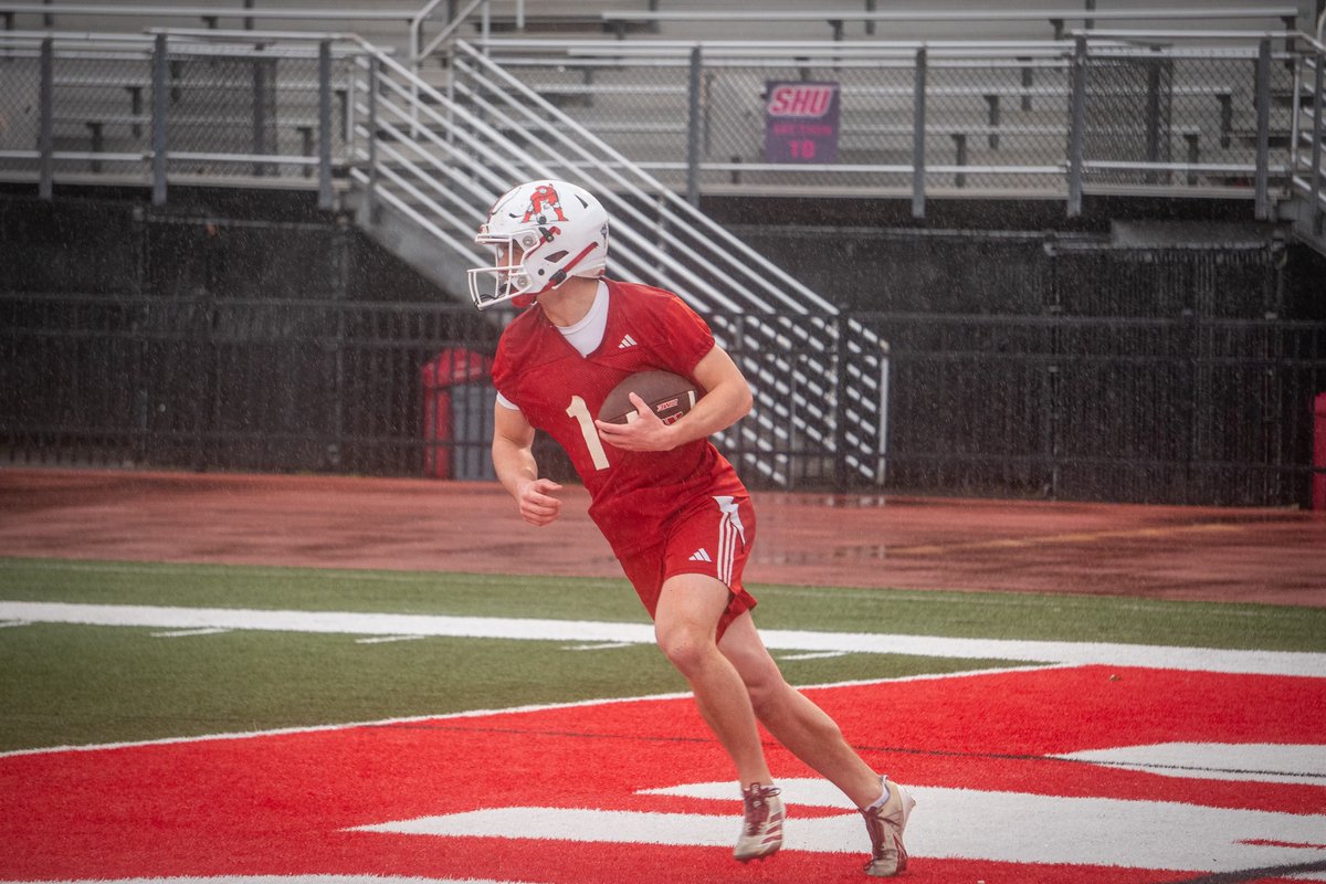 Sacred Heart University Football tweet media