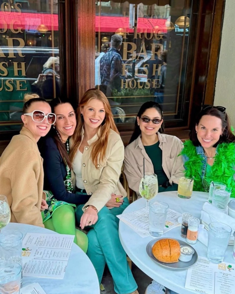 Hugo's Frog Bar & Fish House tweet media