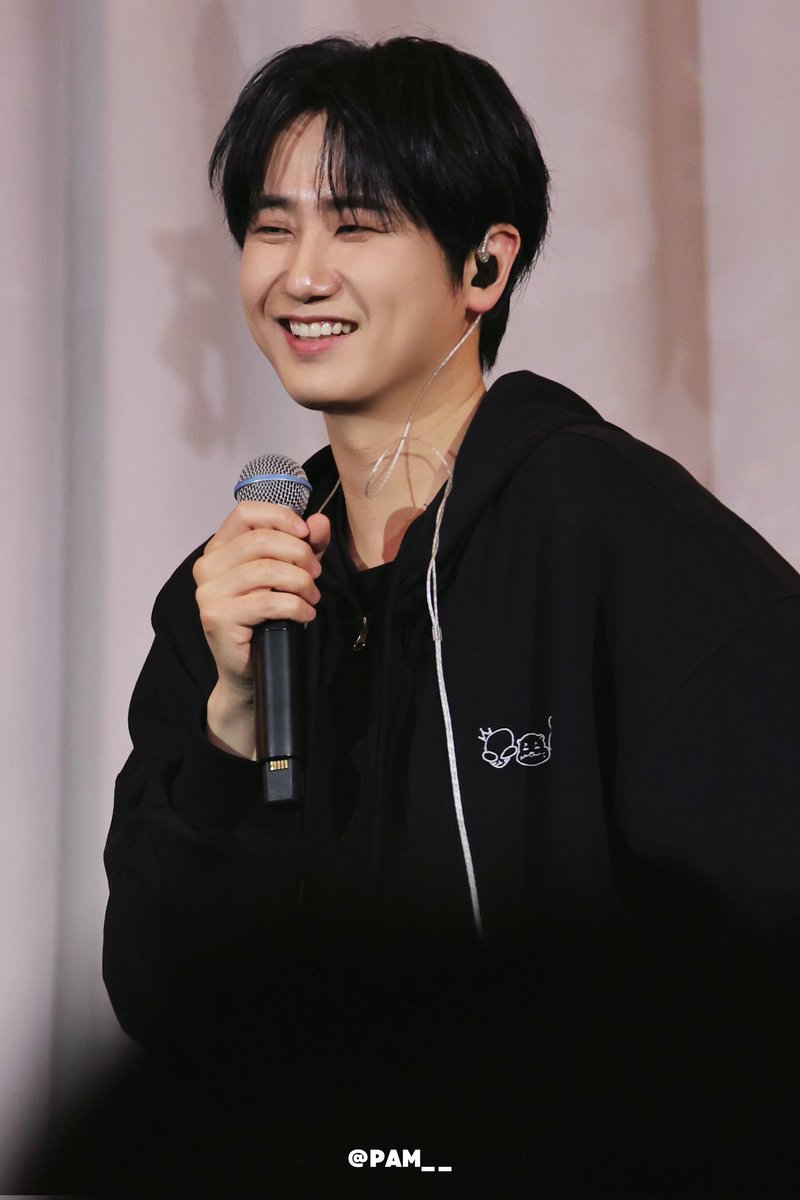 KatyKHJL's tweet photo. [2026/03/08] THE END CREDITS
20 YEARS ONE LAST NIGHT - AFTER PARTY  (6) 

Heo Young Saeng, Prince 🦦🫅😘🫰🫶💚

Thanks for sharing
📸©Pam

#KIMHYUNJOONG
#HEOYOUNGSAENG #KIMKYUJONG #FIVE_O_ONE #FIVEOONE_SS501_20thAnniversary #ENCORE https://t.co/wX5SGR17t4