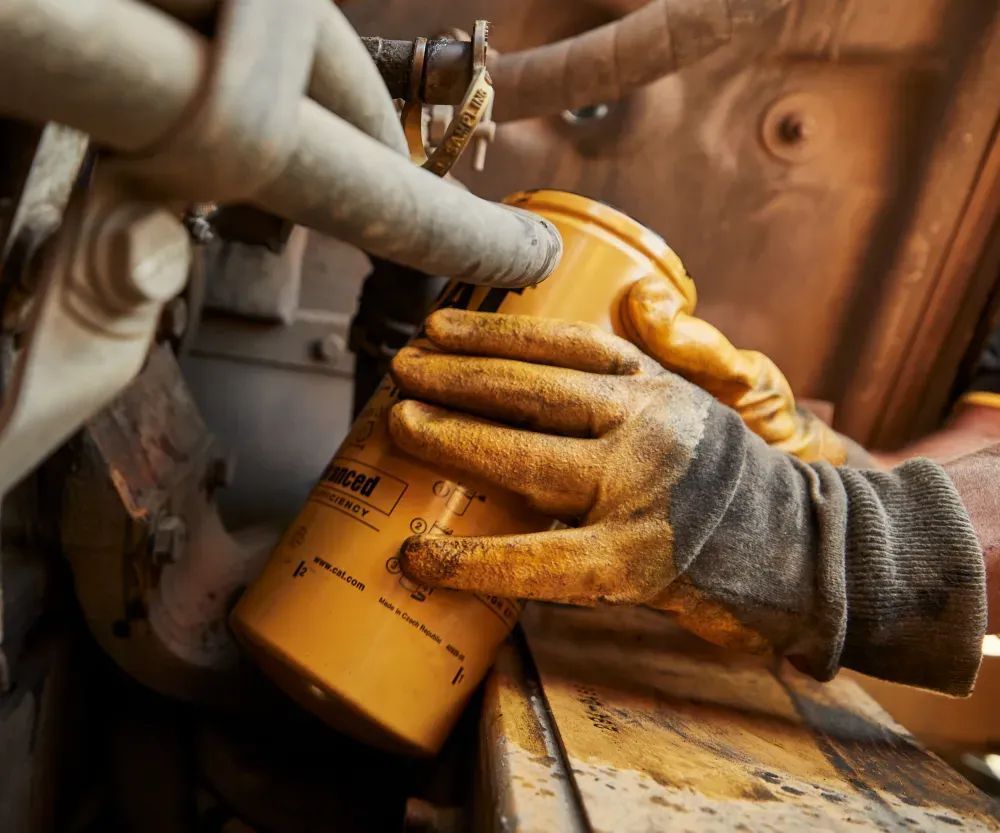 FoleyEngines's tweet image. Don’t let aftermarket filters fool you, all filters are not created equal. Here are 5 reasons of proof. buff.ly/3Wr5lBj #Construction #excavator #DirtWork #EarthMover