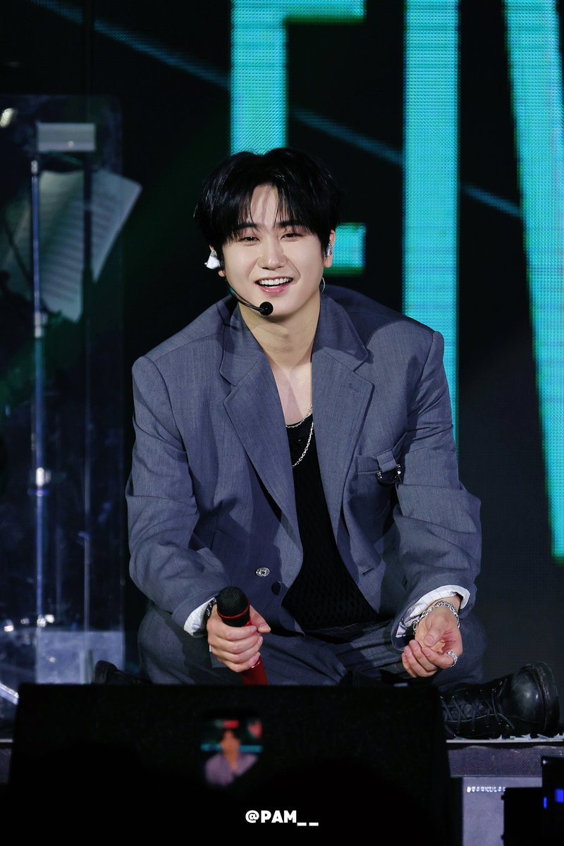 KatyKHJL's tweet photo. [2026/03/07-08] 20TH ANNIVERSARY WORLD TOUR FIVE O ONE ENCORE IN SEOUL, KBS ARENA 🇰🇷 (3)

Heo Young Saeng, Prince 🦦🫅😘🫰🫶💚

Thanks for sharing
📸©Pam

#KIMHYUNJOONG
#HEOYOUNGSAENG #KIMKYUJONG #FIVE_O_ONE #FIVEOONE_SS501_20thAnniversary #ENCORE https://t.co/TJafElloSh