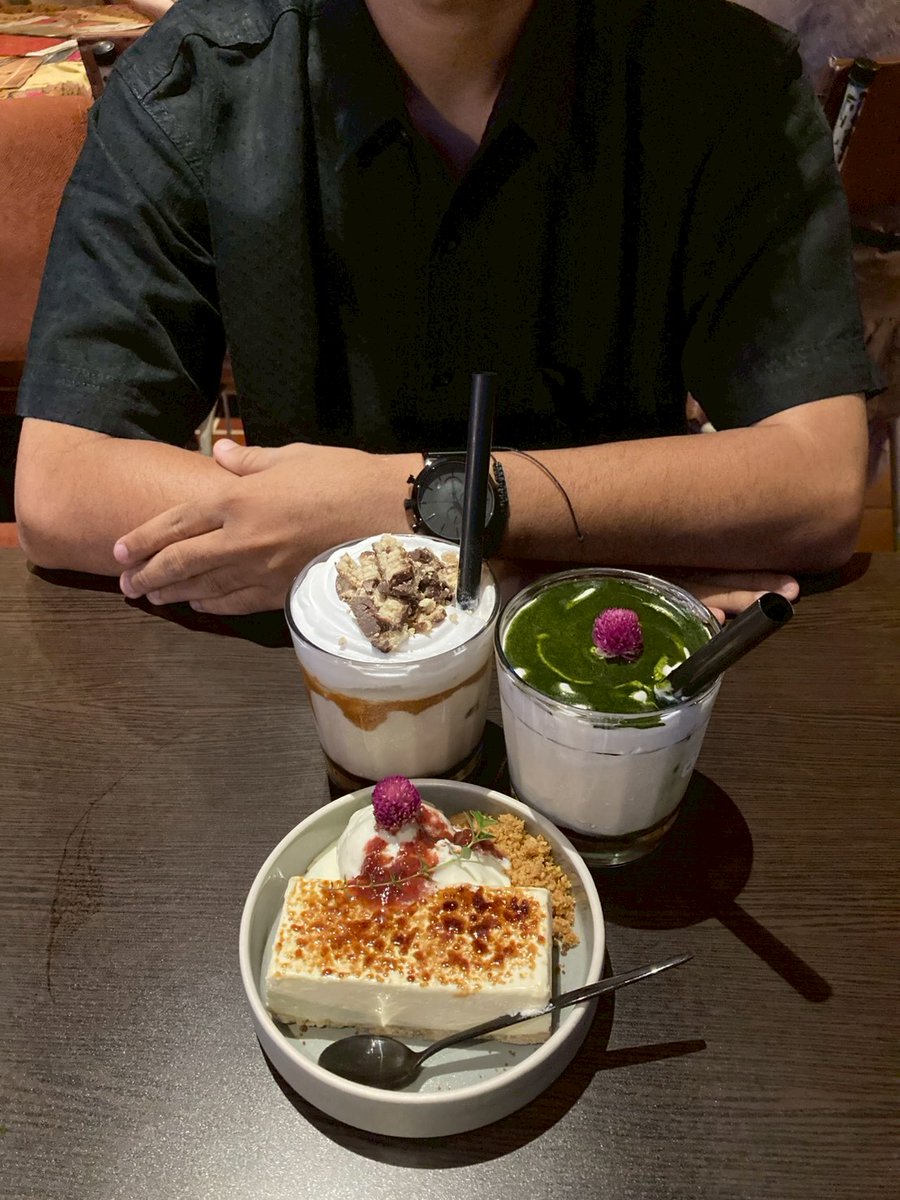 can-can! tweet media