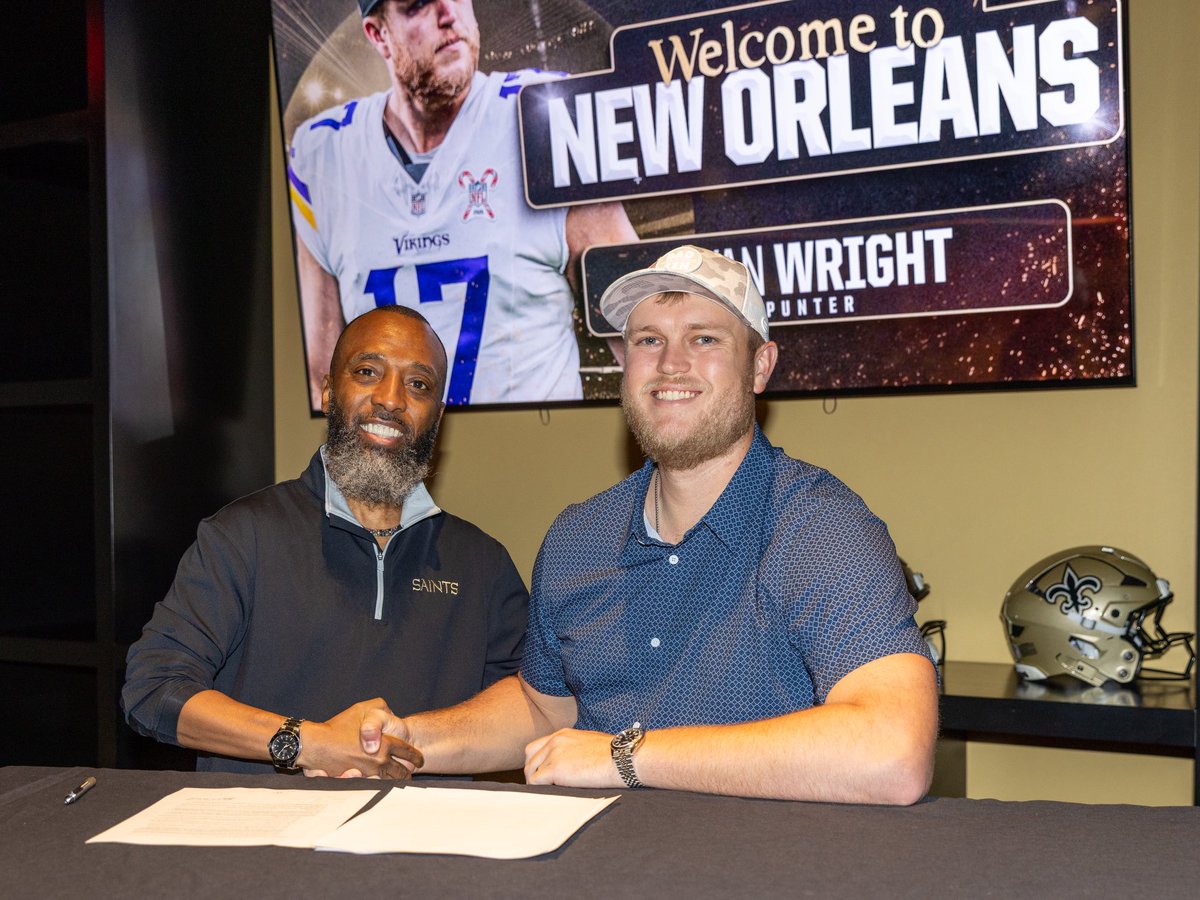 Saints's tweet photo. Making it official for the Tulane alum, @rjwright14_ ✍️ https://t.co/MNx5j7Pe2T