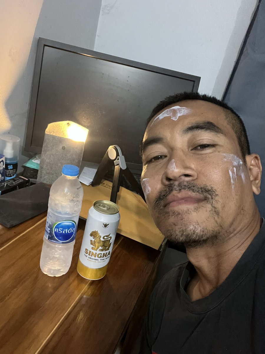 Chakkarin (Big-M) tweet media