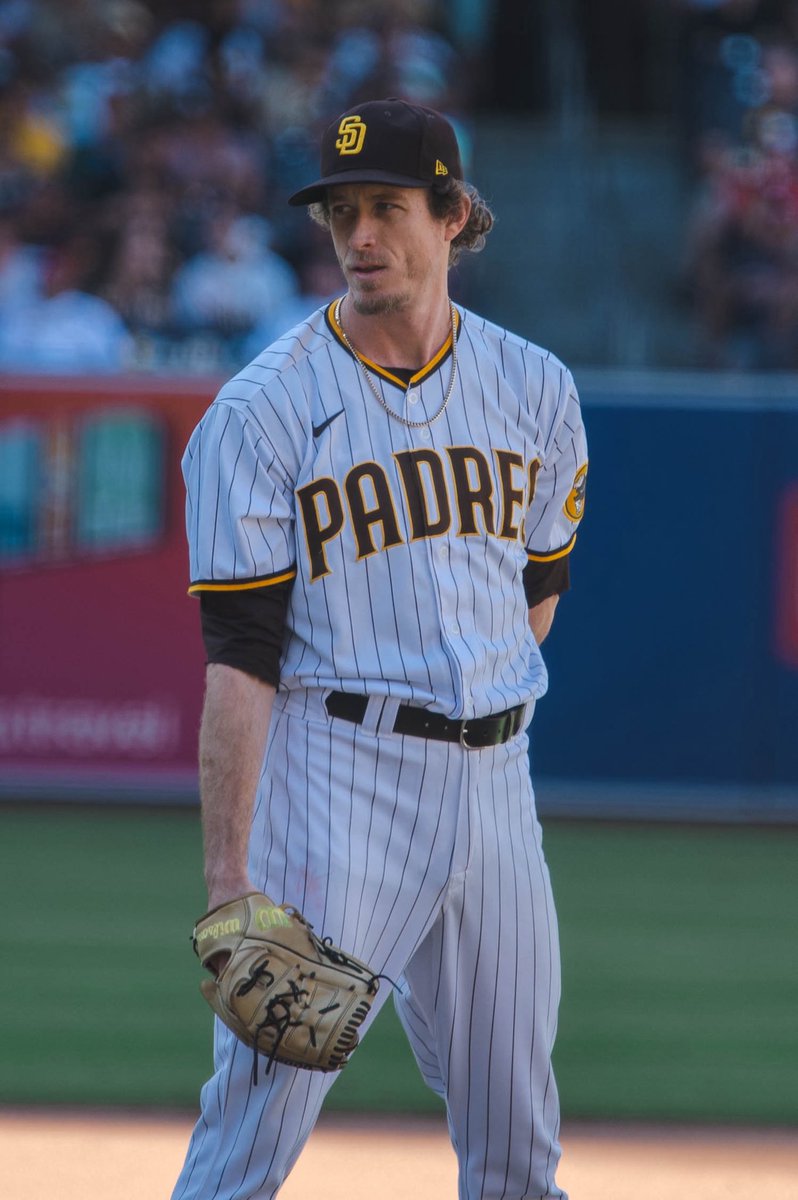 garcia_giani's tweet image. Your talking about PADRES LEGEND TIM HILL 😭😭