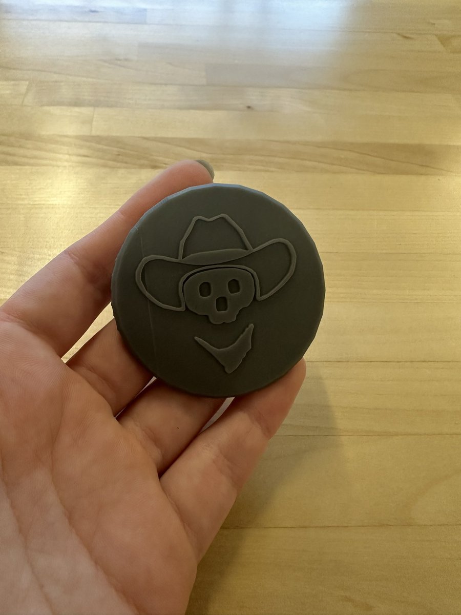 Brooke ⌖ tweet media