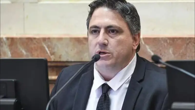 El senador Francisco Paoltroni deberá pagar más de $101 millones por desmonte ilegal en Formosa
eldestapeweb.com/informacion-ge…
