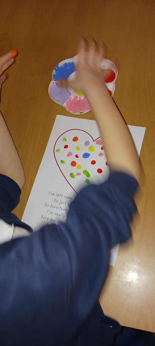 JancettPlaysafe's tweet image. The children at our Playsafe Snapdragons After School club have been getting creative. Their paintings are bursting with colour and imagination and we think they’re AMAZING! #wraparoundcare #jancettplaysafe #afterschoolclub #sutton #cheam #wallington