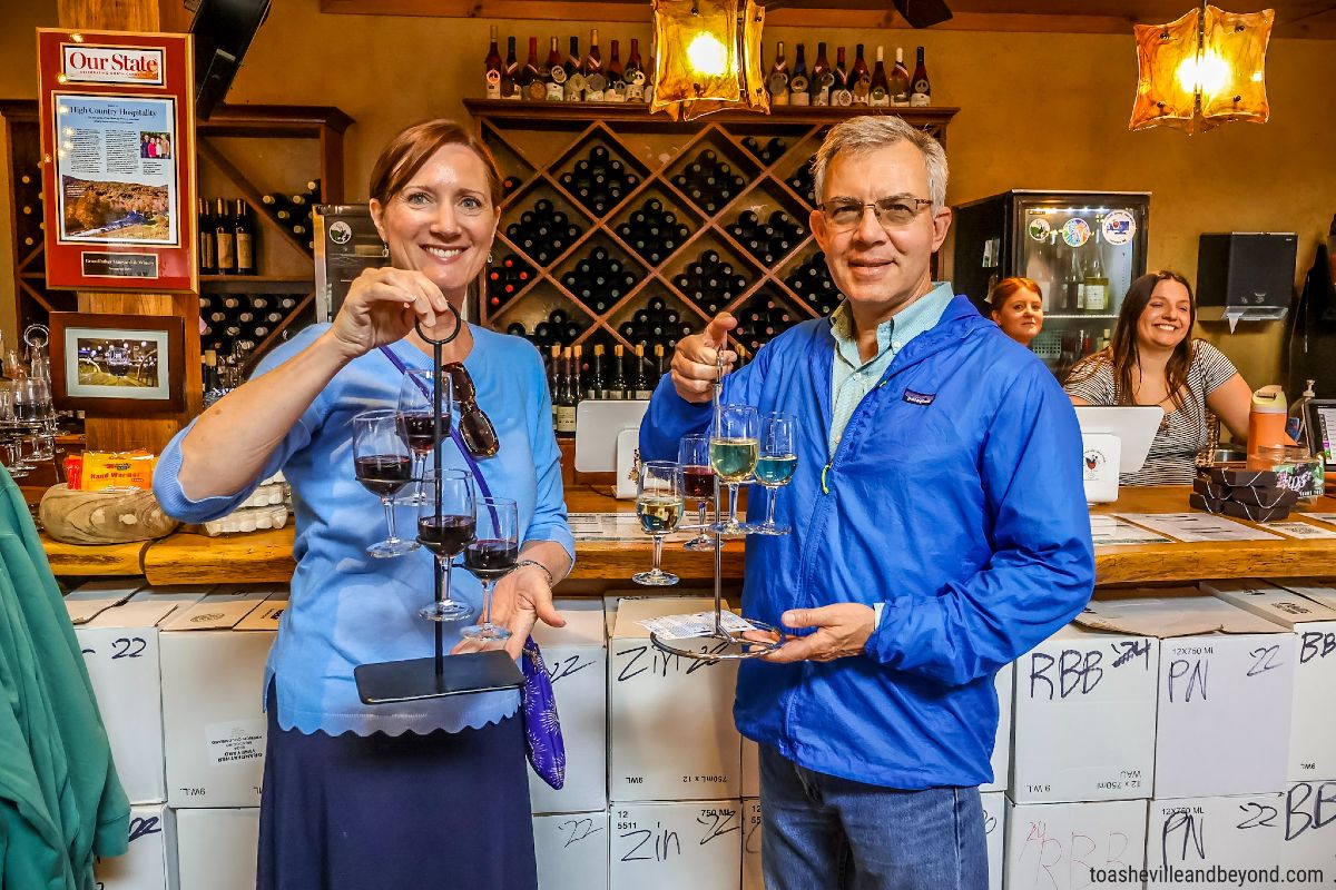 GSocialMedia's tweet image. Another amazing wine tour across Western North Carolina! 🍷

We spent the weekend exploring more of the incredible wineries across the mountains, and this route did not disappoint.

Our first stop was Grandfather Vineyard &amp;amp; Winery in Banner Elk. Nestled right along the Watauga