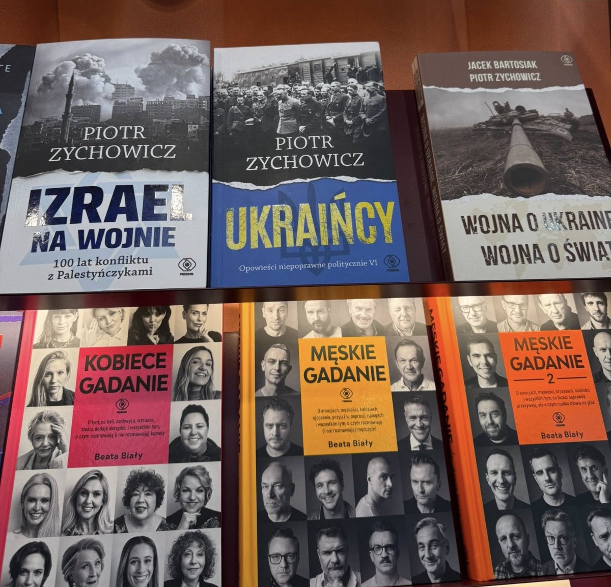 British Poles tweet media