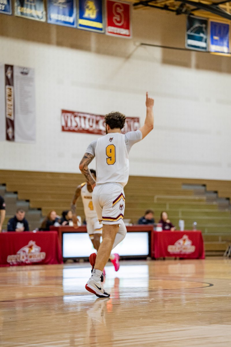 Mason Jones🏀🏋️♀️ tweet media