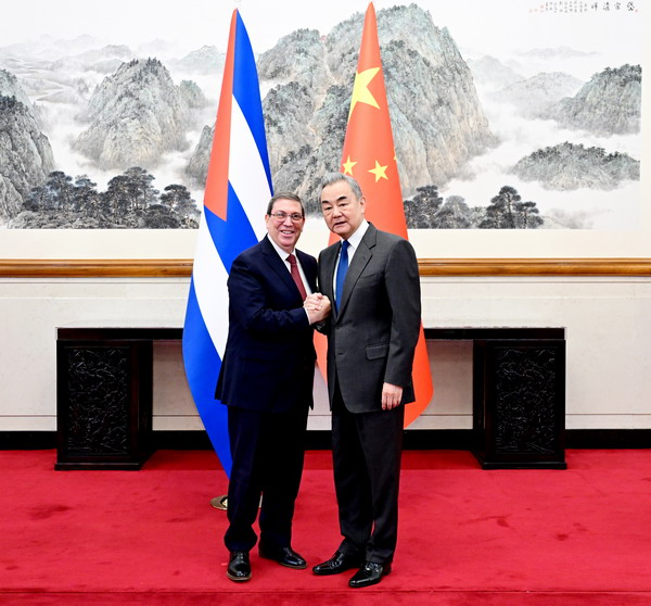 Hua Xin 华昕 tweet media