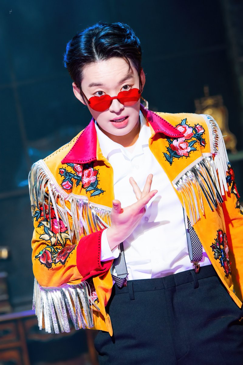 ๐๐๐ tweet media