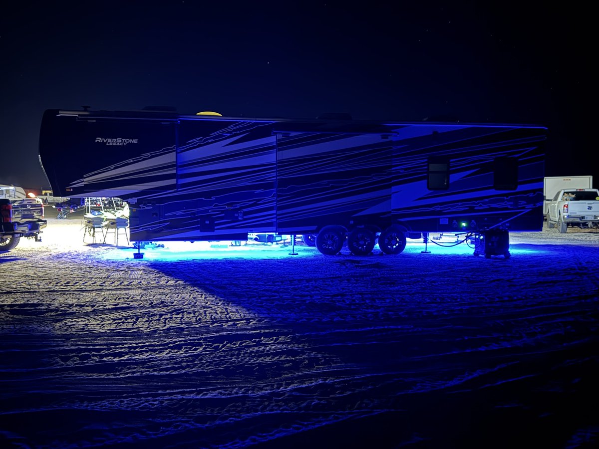 BoogeyLights's tweet photo. "The install is on a 2023 Riverstone 45BATH. I did the install with the help from a friend. The kit was very well designed and came with a well thought out control board. As an Aircraft Technician and Avionics specialist I was super impressed." - Don L.
#RV Under-Glow PACKAGE: https://t.co/SqIxihYICg
📷: Riverstone Luxury Fifth Wheels
📷: #boogeylights