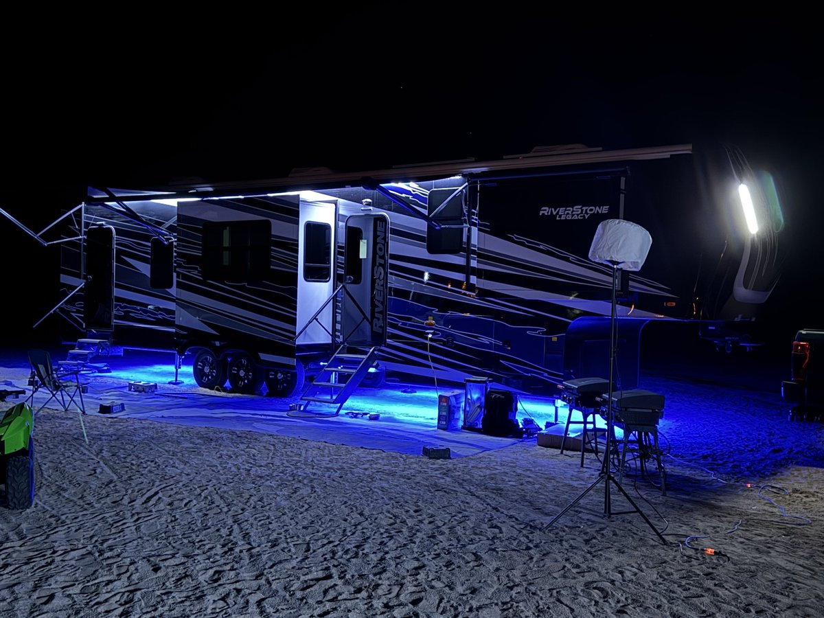 BoogeyLights's tweet photo. "The install is on a 2023 Riverstone 45BATH. I did the install with the help from a friend. The kit was very well designed and came with a well thought out control board. As an Aircraft Technician and Avionics specialist I was super impressed." - Don L.
#RV Under-Glow PACKAGE: https://t.co/SqIxihYICg
📷: Riverstone Luxury Fifth Wheels
📷: #boogeylights