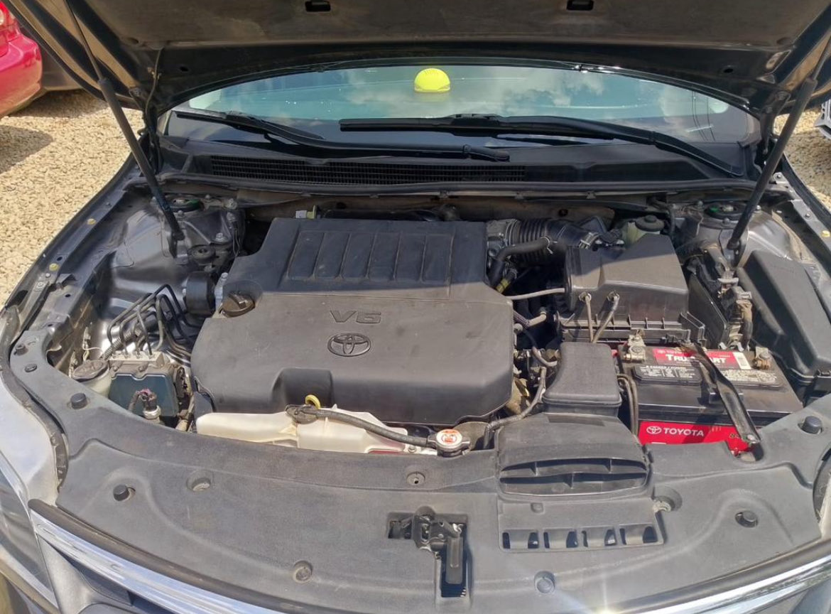 abujamiddleman's tweet photo. 🚨 SALES ALERT 🚨 
2017 Toyota Avalon 
📍- Abuja 
Price - N18million 
#AbujaTwitterCommunity https://t.co/CPaa1XtJWT