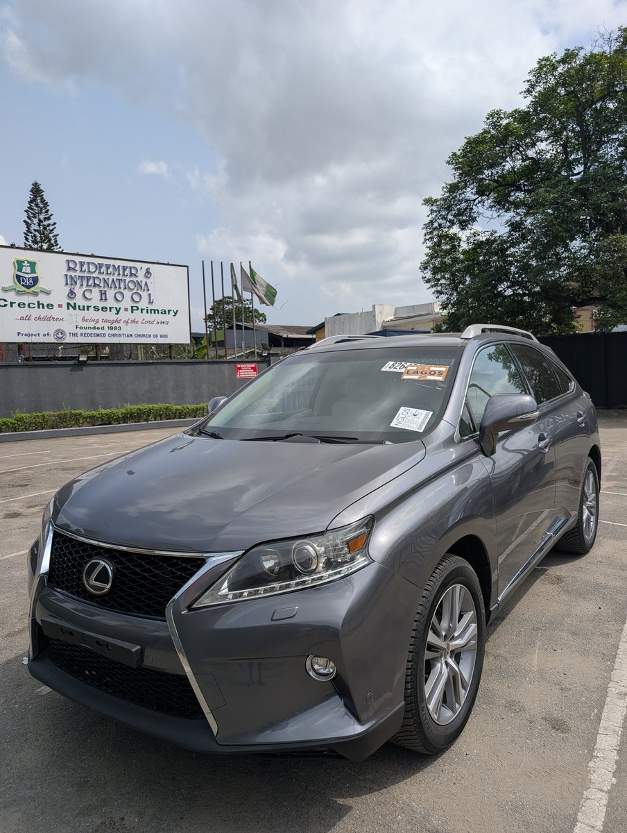 Olóyè. tweet media