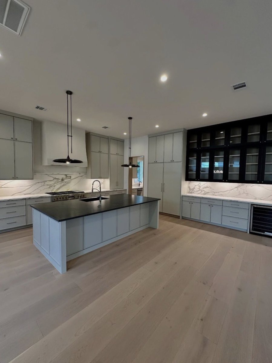 Lauren Auerbach tweet media