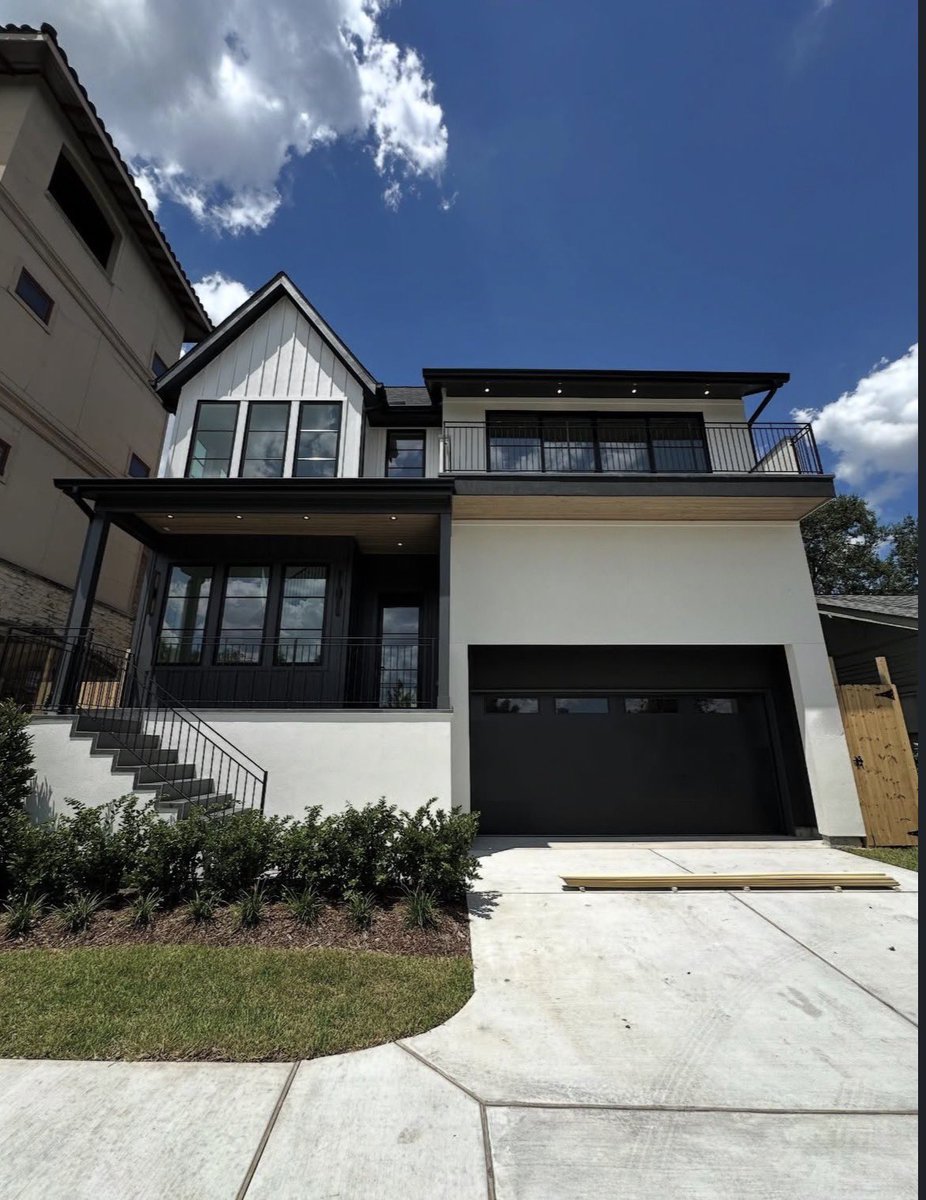 Lauren Auerbach tweet media