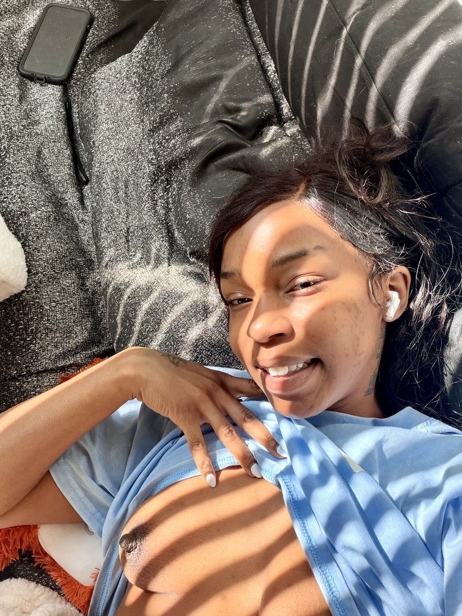 GoonedByKimmy's tweet photo. You wish you were my teddy right now, huh? 🧸 https://t.co/Ju44zQNCM3